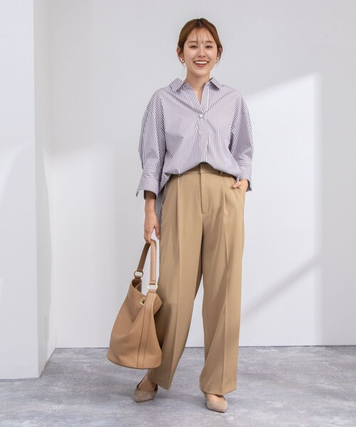 NOLLEY’S Sophi（ノーリーズソフィ）の「パール釦スキッパーシャツ（シャツ/ブラウス・レディース・ホワイト/ブラウン系その他3/ブラック系その他3/サックスブルー・38）」の5枚目の写真