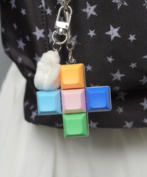 SPINNS（スピンズ）の「【一度ハマったら抜け出せない??!】キーパッドキーホルダー ビビットカラー（キーホルダー）」