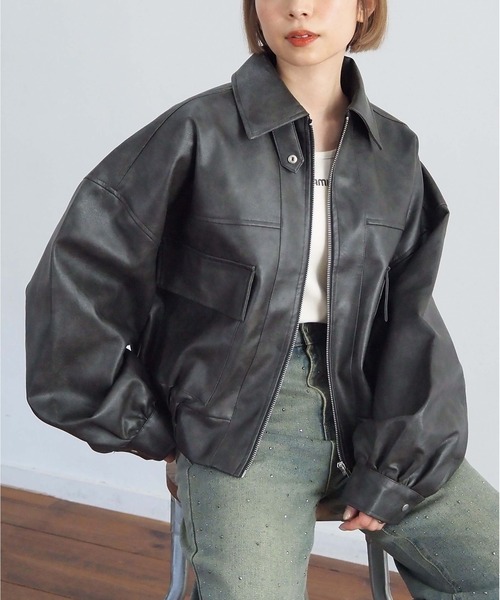 tiptop(ティップトップ)の「【ヴィンテージ加工】ビッグショート合皮ブルゾン(ブルゾン・レディース・ブラウン/ブラック/ブラウン系その他/ブラック系その他/ブラウン系その他2/アイボリー/ブラック系その他2/ブラック系その他3/ブラウン系その他5/ブラウン系その他4/ブラウン系その他3/ベージュ系その他2/ベージュ系その他・FREE/SHORT)」の5枚目の写真