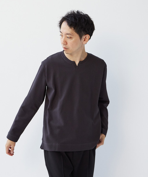 MEN'S MELROSE（メンズメルローズ）の「シルケットリンクスキーネックロングスリーブTシャツ（Tシャツ/カットソー・メンズ・スミクロ/ブラウン/ライトグレー・2/3/4）」の2枚目の写真