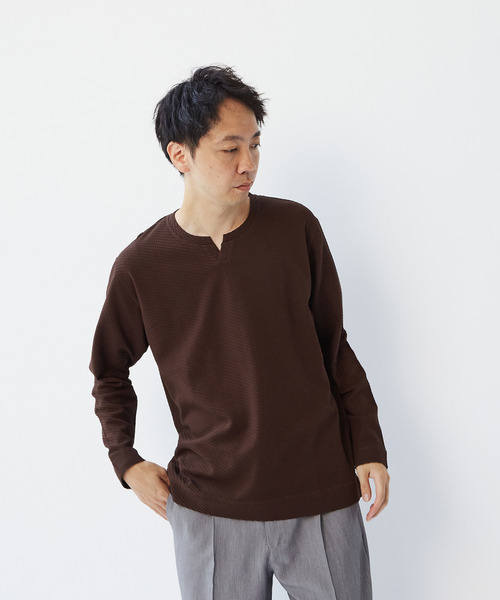 MEN'S MELROSE（メンズメルローズ）の「シルケットリンクスキーネックロングスリーブTシャツ（Tシャツ/カットソー・メンズ・スミクロ/ブラウン/ライトグレー・2/3/4）」の11枚目の写真