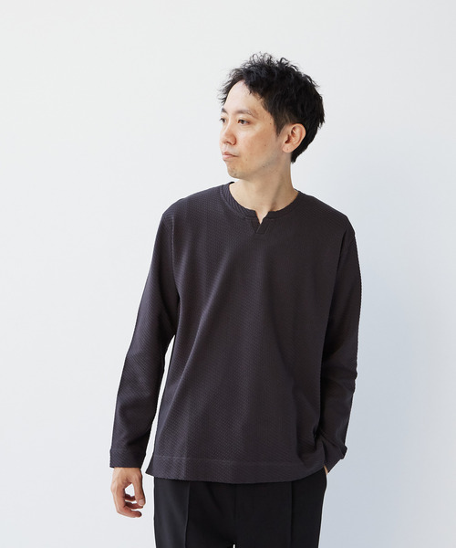 MEN'S MELROSE（メンズメルローズ）の「シルケットリンクスキーネックロングスリーブTシャツ（Tシャツ/カットソー・メンズ・スミクロ/ブラウン/ライトグレー・2/3/4）」の7枚目の写真