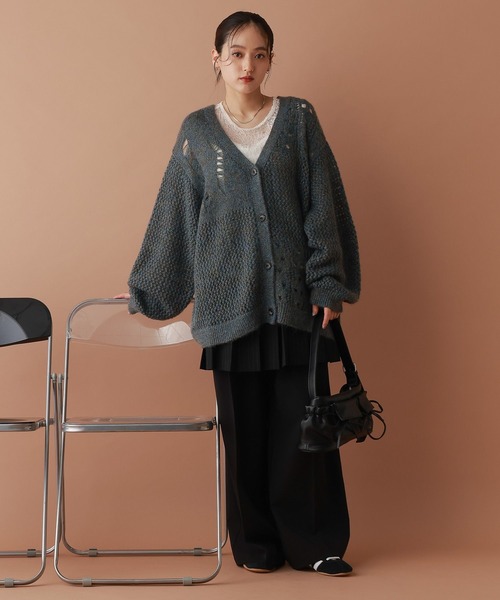 RAGEBLUE(レイジブルー)の「透かし編みダメージラメニットカーディガン(カーディガン/ボレロ・レディース・ブラウン/グレー/ブルー・FREE)」の11枚目の写真