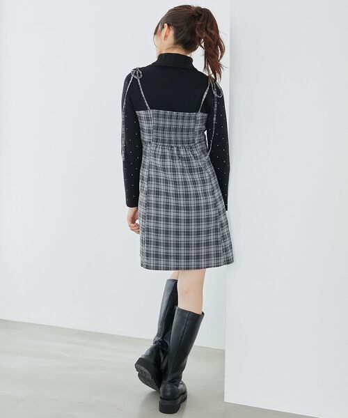 MAJESTIC LEGON（マジェスティックレゴン）の「ローズモチーフミニキャミワンピース（ワンピース・レディース・ブラック系その他/ブラウン系その他2/ベージュ系その他2・MEDIUM）」の4枚目の写真