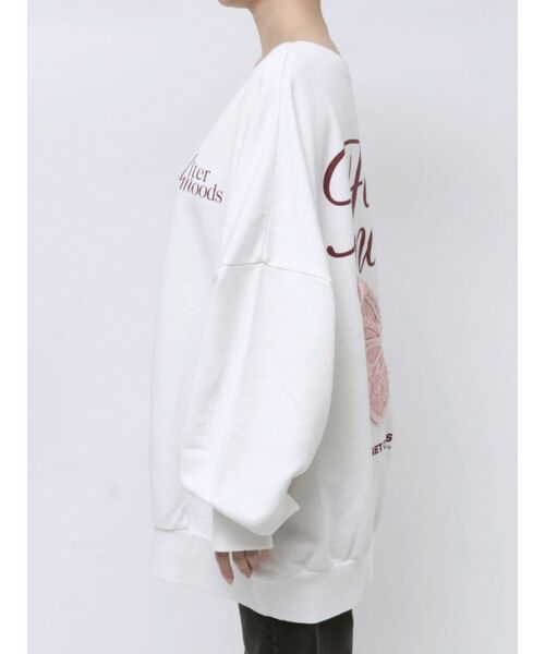 jouetie（ジュエティ）の「バタフライドッキングスウェットトレーナー（スウェット・レディース・ブルー/オフホワイト/ブラック・MEDIUM）」の5枚目の写真