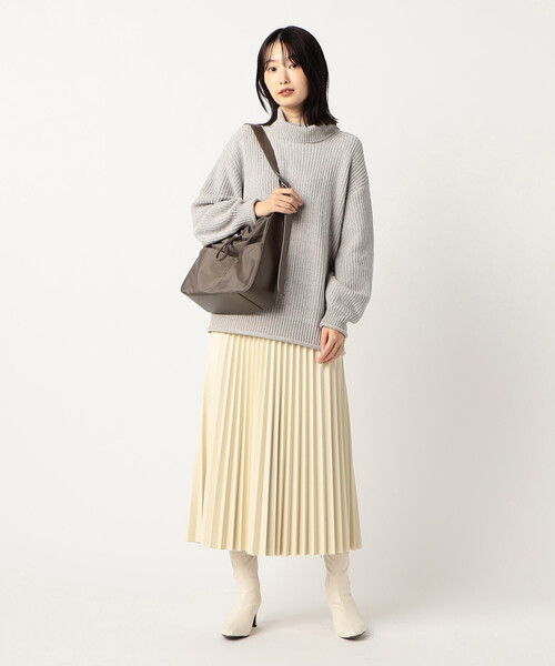 COMME CA ISM(コムサイズム)の「ラメモール オフタートルネックニット(ニット/セーター・レディース・ライトグレー/チャコール/アイボリー・FREE)」の6枚目の写真