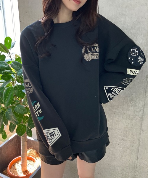 GLAMOROUS JANE（グラマラスジェーン）の「裏起毛ランダムワッペンプリントトレーナー（スウェット・レディース・ベージュ/チャコールグレー/ブラック/アイボリー・FREE）」の22枚目の写真