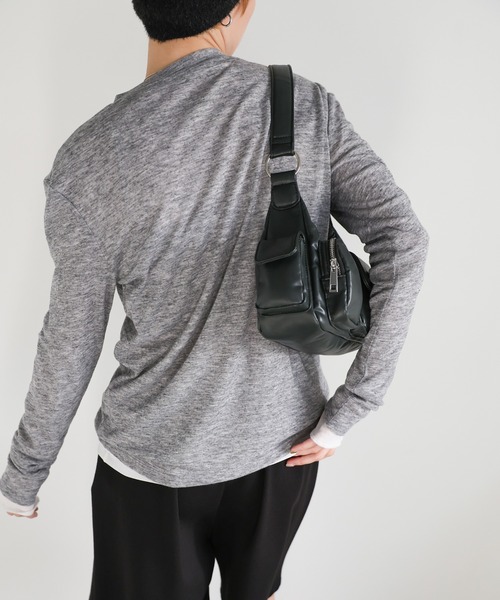 select MOCA（セレクトモカ）の「ヘンリーネックシアーロンT（Tシャツ/カットソー・レディース・ブラック/オフホワイト/グレー/グレイッシュベージュ/グレイッシュブルー・FREE/LARGE）」の10枚目の写真