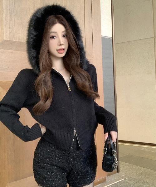 gossip！ロサンゼルス（ゴシップロサンゼルス）の「Y2K エコファー  ニット フード パーカー（パーカー・レディース・ブラック/グレー/オフホワイト/ブラウン/ピンク/ブルー・FREE）」の7枚目の写真