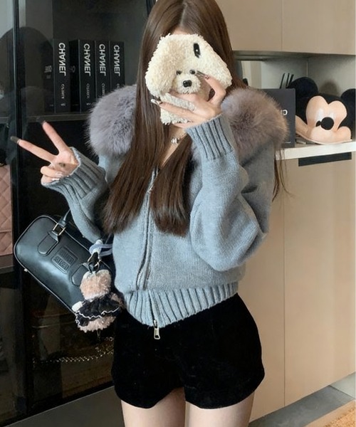 gossip！ロサンゼルス（ゴシップロサンゼルス）の「Y2K エコファー  ニット フード パーカー（パーカー・レディース・ブラック/グレー/オフホワイト/ブラウン/ピンク/ブルー・FREE）」の19枚目の写真