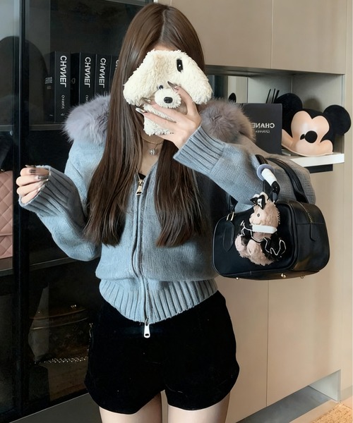 gossip！ロサンゼルス（ゴシップロサンゼルス）の「Y2K エコファー  ニット フード パーカー（パーカー・レディース・ブラック/グレー/オフホワイト/ブラウン/ピンク/ブルー・FREE）」の21枚目の写真