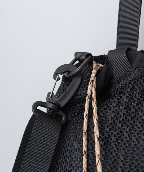 KRIFF MAYER（クリフメイヤー）の「KRIFF MAYER アウトウォーク 3WAY トートバッグ 男女兼用（トートバッグ・メンズ・ブラック・FREE）」の5枚目の写真