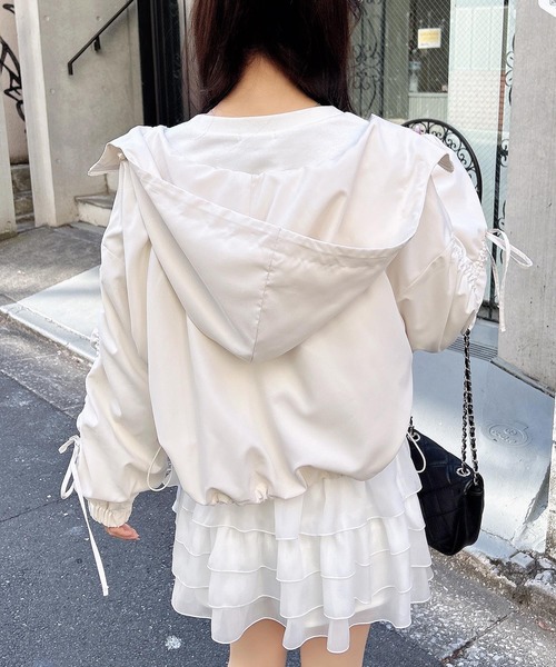 INGNI（イング）の「袖リボン付マウンテンパーカー（マウンテンパーカー・レディース・ライトグレー/ピンク/アイボリー/ブラック・M）」の7枚目の写真