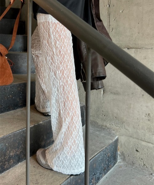 Teem Store(チームストア)の「レーススリム フレアパンツ レイヤード着 着回し力(その他パンツ・レディース・ホワイト/ブラック/アイボリー/ピンク・F)」の7枚目の写真