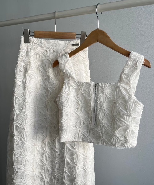 mellowneon（メロウネオン）の「フラワービスチェスカートセットアップ（ワンピース・レディース・アイボリー/ブラック・MEDIUM/SMALL）」の15枚目の写真