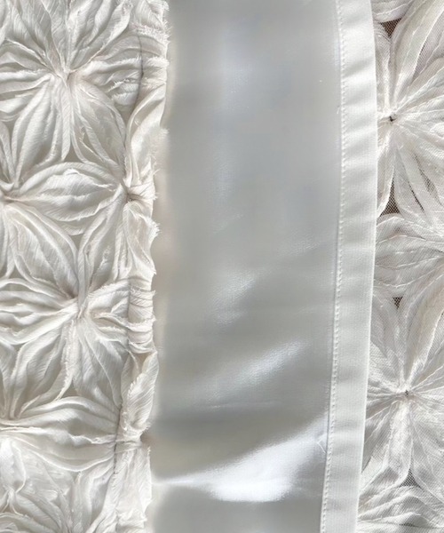 mellowneon（メロウネオン）の「フラワービスチェスカートセットアップ（ワンピース・レディース・アイボリー/ブラック・MEDIUM/SMALL）」の22枚目の写真