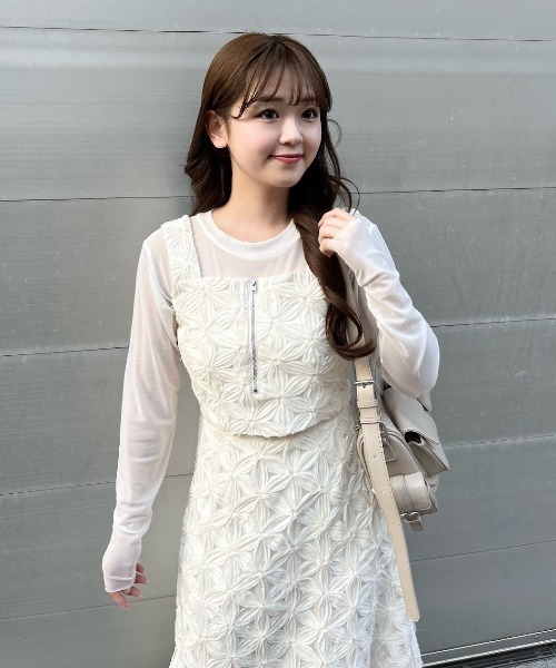 mellowneon（メロウネオン）の「フラワービスチェスカートセットアップ（ワンピース・レディース・アイボリー/ブラック・MEDIUM/SMALL）」の14枚目の写真