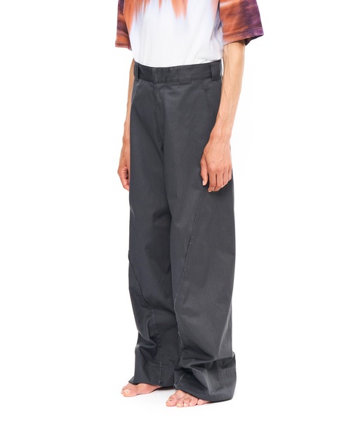 YUKI HASHIMOTO(ユウキハシモト)の「YUKI HASHIMOTO TWISTED WORK PANTS (DENIM) (PT-01-0002)(その他パンツ・メンズ・ブラック/グレー・44/46)」の5枚目の写真
