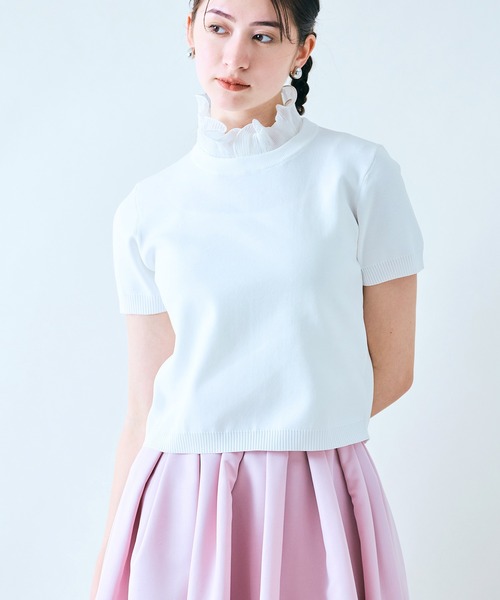 Audie a Muses（オーディアミューズ）の「フリル取り外し襟ニットプルオーバー（ニット/セーター・レディース・ブラック/オフホワイト/グレー・38/42）」の4枚目の写真