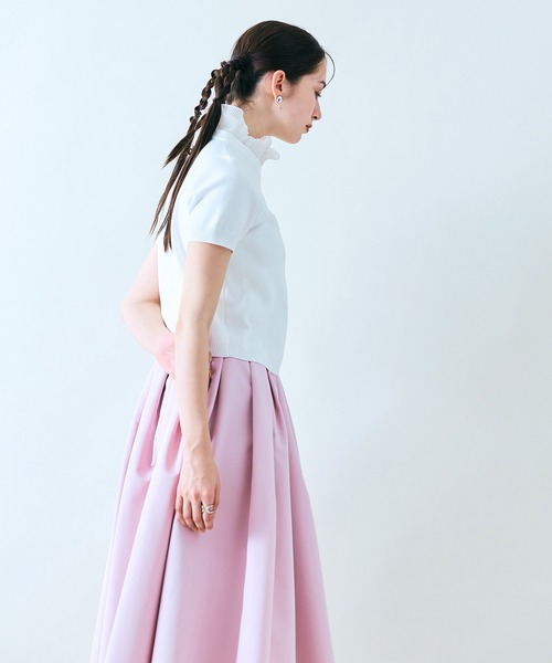 Audie a Muses（オーディアミューズ）の「フリル取り外し襟ニットプルオーバー（ニット/セーター・レディース・ブラック/オフホワイト/グレー・38/42）」の6枚目の写真