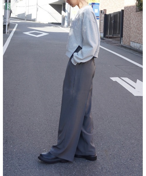 Alt due(オルトデュー)の「【Alt due/オルト デュー】刺繍アシンメトリープルオーバースウェット(スウェット・レディース・ライトグレー/アイボリー/グレー/ベージュ・FREE)」の15枚目の写真