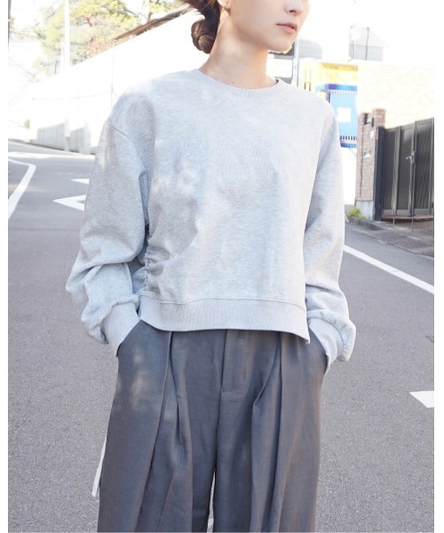 Alt due(オルトデュー)の「【Alt due/オルト デュー】刺繍アシンメトリープルオーバースウェット(スウェット・レディース・ライトグレー/アイボリー/グレー/ベージュ・FREE)」の16枚目の写真