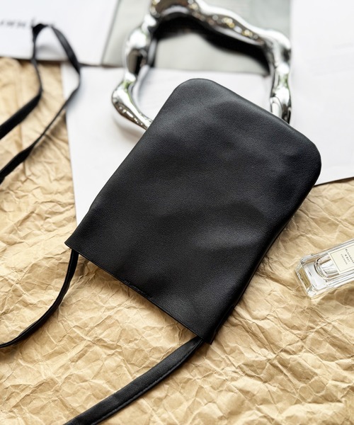 NOLITA LABORATORY（ノリータラボラトリー）の「【 NOLITA / ノリータ 】シンプルデザイン ヴィンテージブラック スマホケース ショルダーバッグ ミニ バッグ（ショルダーバッグ・レディース・ブラック・FREE）」の13枚目の写真