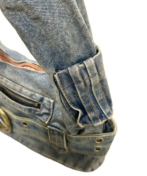 XU（エックスユー）の「【XU】denim eyelet belt bag（ショルダーバッグ・メンズ・ブルー・ONE SIZE）」の7枚目の写真