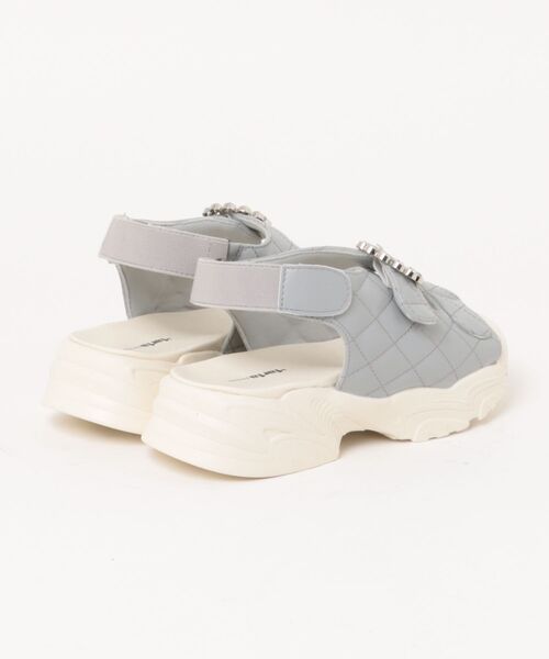 la farfa SHOES(ラ・ファーファ シューズ)の「la farfa shoes 厚底 ビジューバックル スポサン(サンダル・レディース・ブラック/グレー/アイボリー・XL/LL/L/M)」の4枚目の写真