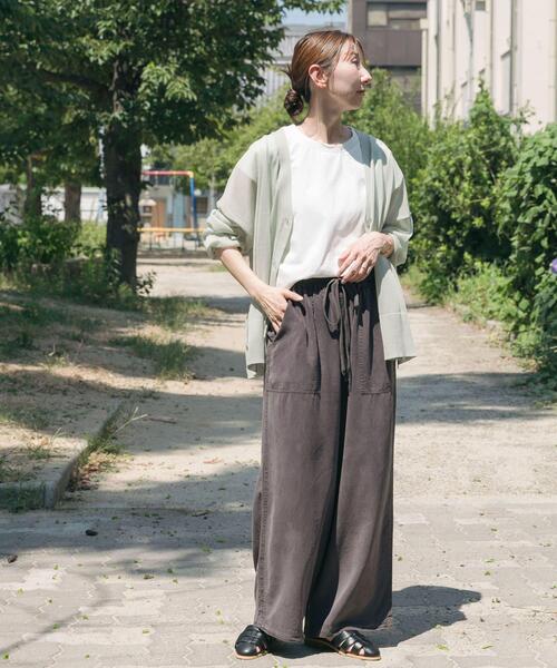 ITEMS URBANRESEARCH（アイテムズ アーバンリサーチ）の「シアーVネックニットカーディガン（カーディガン/ボレロ・レディース・ミント/モカ/ブラック/グレー系その他・FREE）」の17枚目の写真