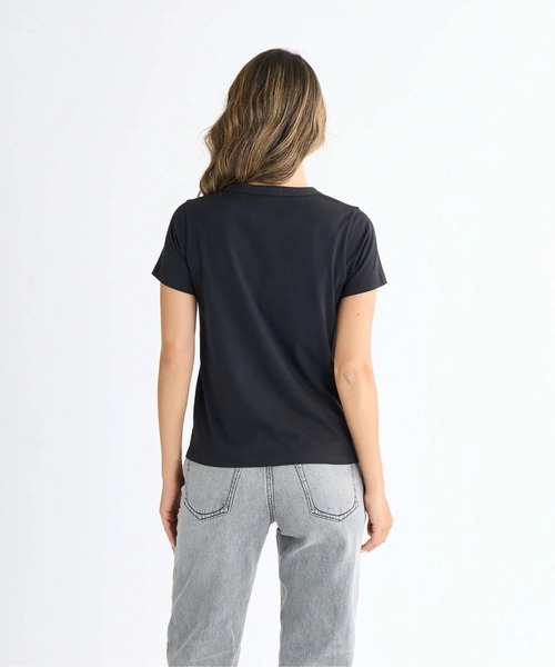 ROXY(ロキシー)の「LOST IN SUMMER TEE /ロキシーロゴコンパクトシルエット半袖Tシャツ(Tシャツ/カットソー・レディース・ホワイト/ミント/ブラック/グレー・SMALL/LARGE/MEDIUM)」の14枚目の写真