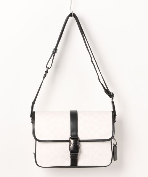 COACH（コーチ）の「リーグ メッセンジャー バッグ・シグネチャー