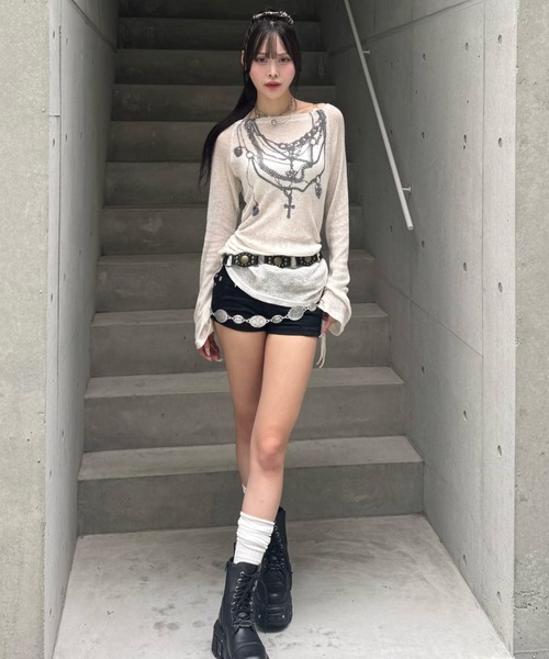 ZIPPER CLUB(ZIPPER CLUB ジッパークラブ)の「オフショルダーシアーデザインニット(ニット/セーター・レディース・ホワイト/ブラック・SMALL/MEDIUM/LARGE)」の16枚目の写真