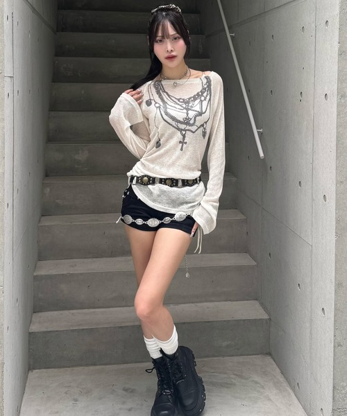 ZIPPER CLUB(ZIPPER CLUB ジッパークラブ)の「オフショルダーシアーデザインニット(ニット/セーター・レディース・ホワイト/ブラック・SMALL/MEDIUM/LARGE)」の18枚目の写真