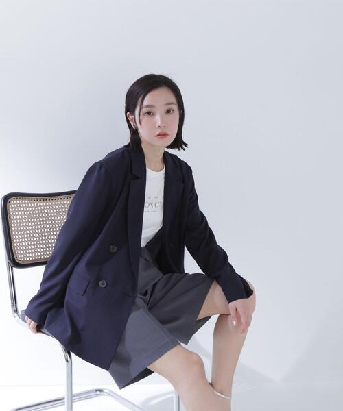NATURAL BEAUTY BASIC(ナチュラルビューティーベーシック)の「◇ライトボクシーダブルジャケット(テーラードジャケット・レディース・ベージュ/ネイビー/キャメル・SMALL/MEDIUM)」の1枚目の写真