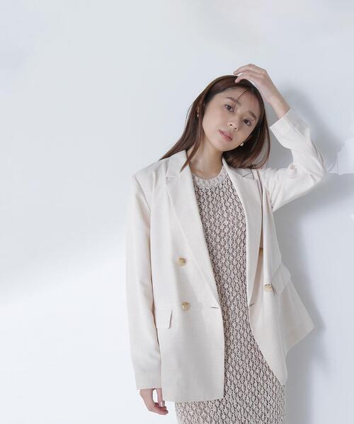 NATURAL BEAUTY BASIC(ナチュラルビューティーベーシック)の「◇ライトボクシーダブルジャケット(テーラードジャケット・レディース・ベージュ/ネイビー/キャメル・SMALL/MEDIUM)」の12枚目の写真