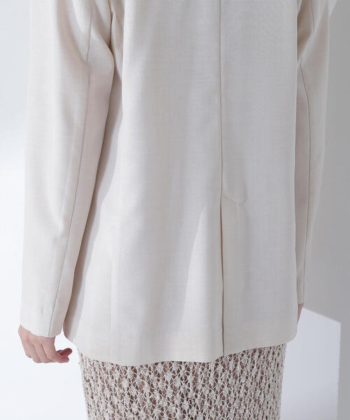 NATURAL BEAUTY BASIC（ナチュラルビューティーベーシック）の「◇ライトボクシーダブルジャケット（テーラードジャケット・レディース・ベージュ/ネイビー/キャメル・SMALL/MEDIUM）」の20枚目の写真