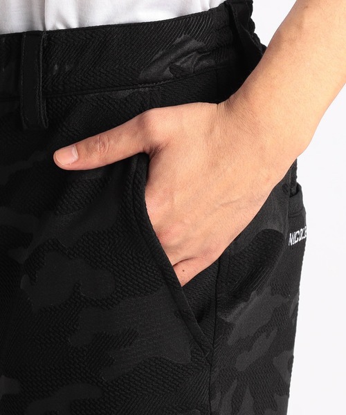 NICOLE CLUB FOR MEN（ニコルクラブフォーメン）の「エンボスクラック柄ハーフパンツ（その他パンツ・メンズ・ホワイト系2/ブラック系2/ブラック系1/ホワイト系1・MEDIUM/LARGE/SMALL/X-LARGE）」の15枚目の写真