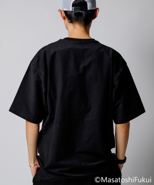 CHROME（クローム）の「［ CHROME / クローム ］LSC TEE WIDE FIT OG LOGO / ライムストーン ケーブ ティー ワイド フィット オリジナル ロゴ 接触冷感 空間冷却 鍾乳洞TEE（Tシャツ/カットソー・メンズ・ホワイト/ブラック・L/XL/M）」の4枚目の写真