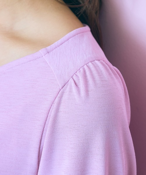 marun（マルン）の「＜大きいサイズ＞ハートネックデザイントップス marun（Tシャツ/カットソー・レディース・ピンク/ダークネイビー・3L/4L/5L/L/LL）」の21枚目の写真