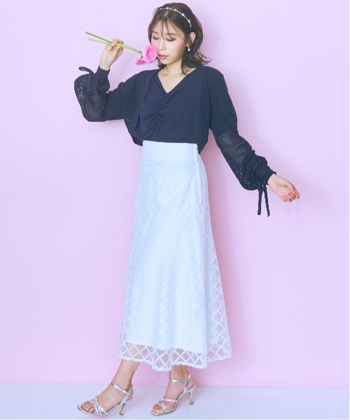 marun（マルン）の「＜大きいサイズ＞ハートネックデザイントップス marun（Tシャツ/カットソー・レディース・ピンク/ダークネイビー・3L/4L/5L/L/LL）」の11枚目の写真