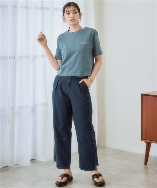 nissen（ニッセン）の「綿１００％クロップド丈ロゴＴシャツ(接触冷感)（Tシャツ/カットソー・レディース・ブルー/オフホワイト/ブラック・LL/S/M/L）」の9枚目の写真