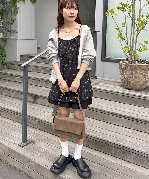 DISCOAT（ディスコート）の「【umm.】花柄前リボンキャミチュニック（チュニック・レディース・アイボリー/ブラック/ブラウン・FREE）」の15枚目の写真