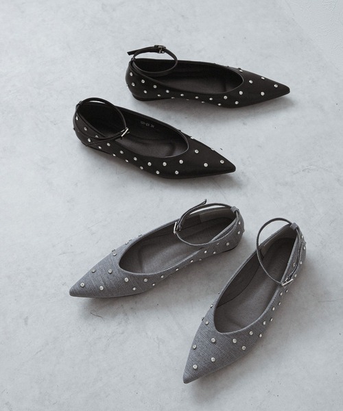 bohmal(ボマール)の「スタッズポインテッドストラップパンプス(パンプス・レディース・グレー/ブラック・24.5cm/24cm/23.5cm/23cm)」の4枚目の写真