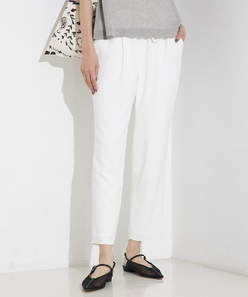 qualite（カリテ）の「バックサテンジョーゼットパンツ/オフィスカジュアル/夏服（スラックス・レディース・オフホワイト/イエロー系その他/ブラック・36/38/40/34）」の2枚目の写真