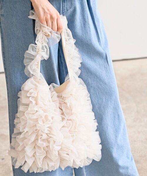 rps（アールピーエス）の「チュールフリルショルダーＢＡＧ（ショルダーバッグ・レディース・ブラック/グレー/アイボリー・フリー）」の2枚目の写真