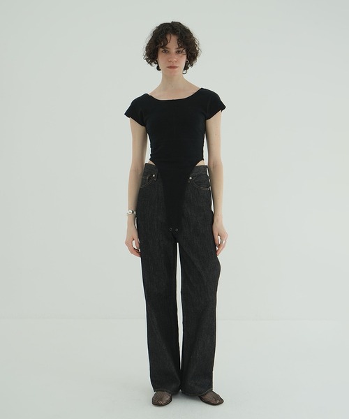 CLANE(クラネ)の「ROUND NECK HIGH CUT BODYSUITS(Tシャツ/カットソー・レディース・ブラック/ホワイト・1)」の12枚目の写真