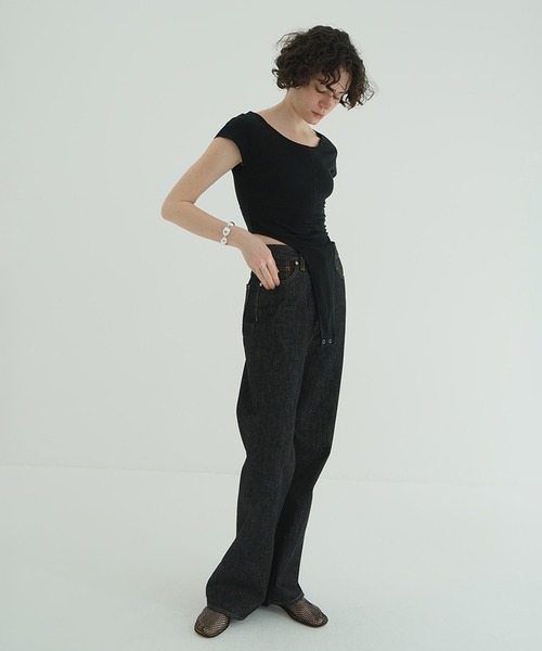 CLANE(クラネ)の「ROUND NECK HIGH CUT BODYSUITS(Tシャツ/カットソー・レディース・ブラック/ホワイト・1)」の13枚目の写真
