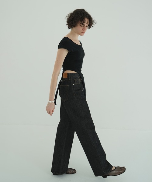 CLANE(クラネ)の「ROUND NECK HIGH CUT BODYSUITS(Tシャツ/カットソー・レディース・ブラック/ホワイト・1)」の14枚目の写真