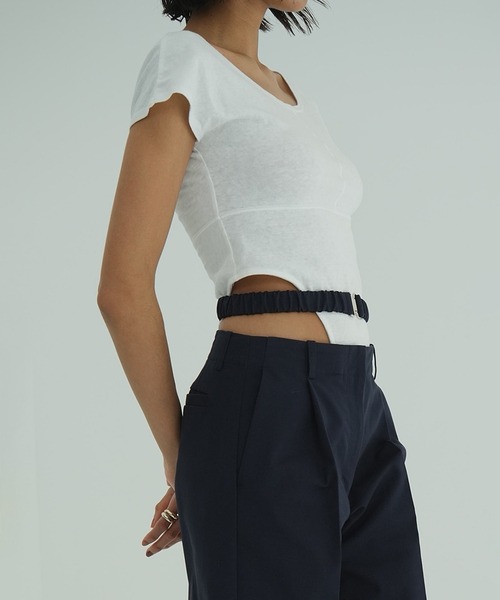 CLANE(クラネ)の「ROUND NECK HIGH CUT BODYSUITS(Tシャツ/カットソー・レディース・ブラック/ホワイト・1)」の17枚目の写真
